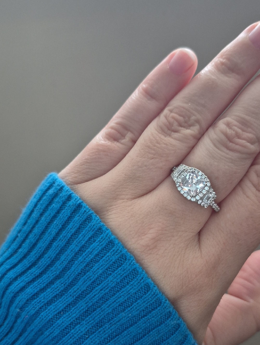 Sterling Silver 925 Engagement Ring with Clear Center Cz Stone - White